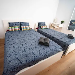 by-rambla-de-catalunya-rooms.catalonia-hotels.com/
